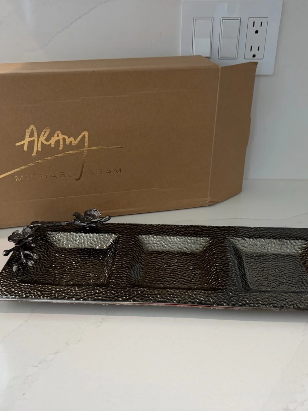 Black Decorative 3-Compartment Serving Tray